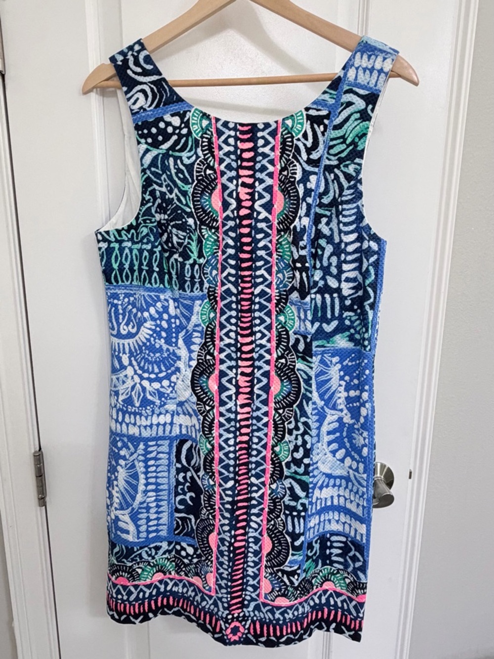 Lilly Pulitzer Blue and Pink Patterned Sleeveless Shift Dress